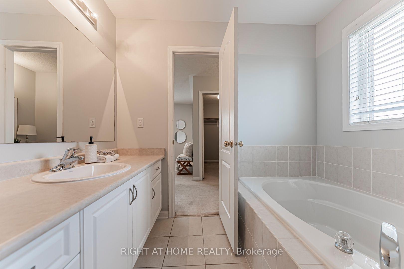 Photo 22 of 11 Olivett Lane, Brampton, Fletcher's Meadow — HOMEH