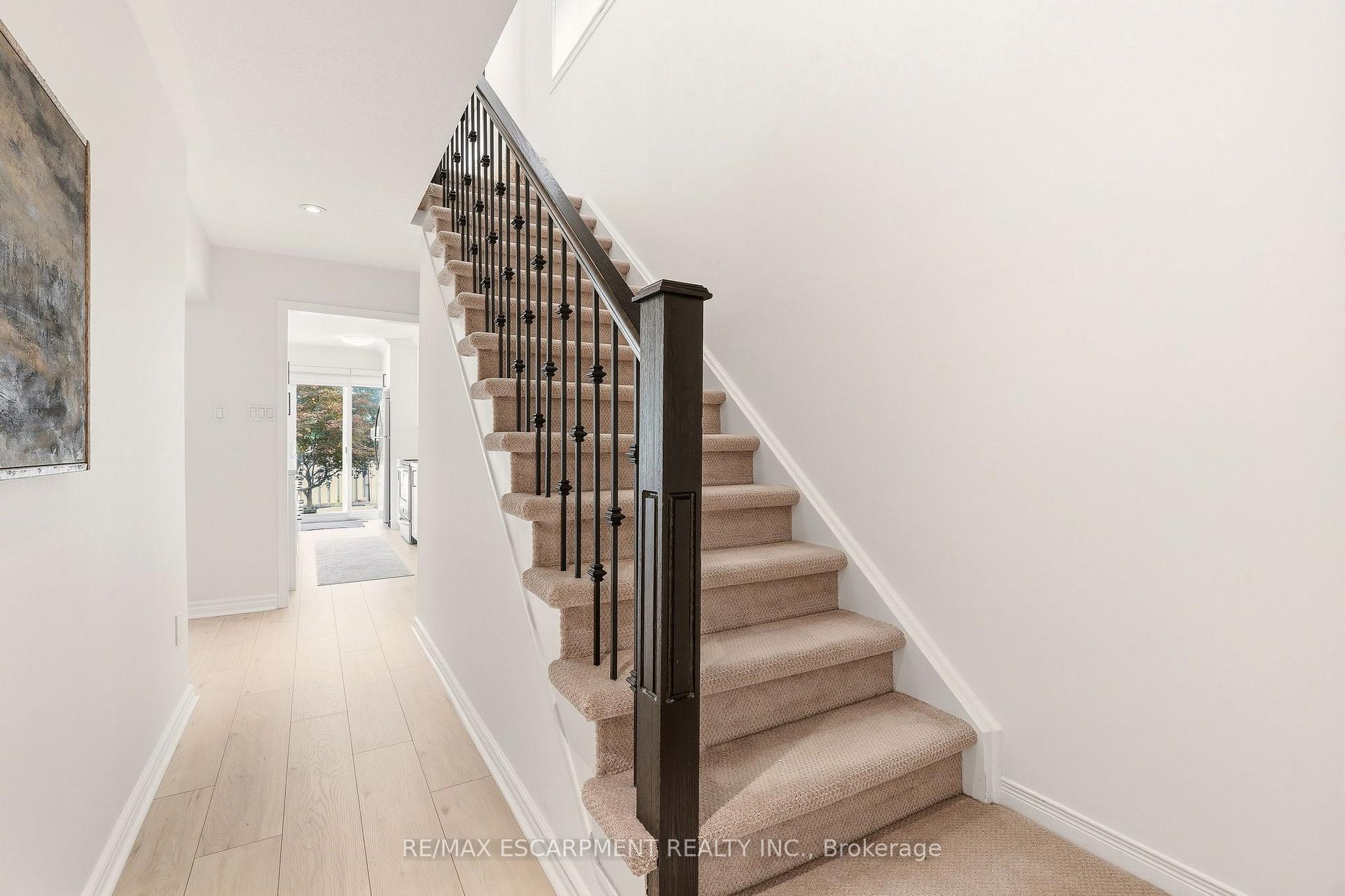 Photo 15 of 5116 Silvercreek Drive, Burlington, Appleby — HOMEH