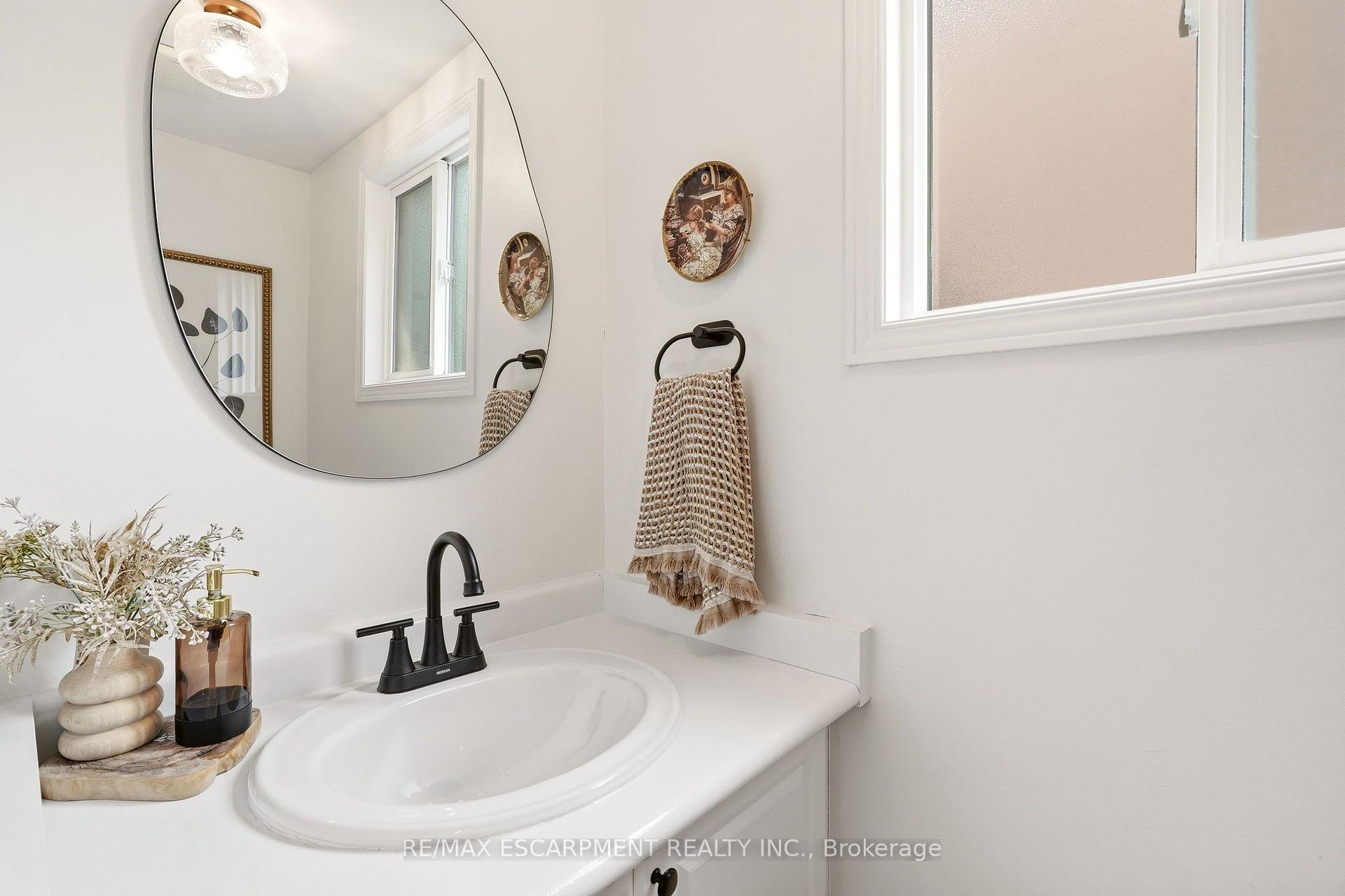 Photo 16 of 5116 Silvercreek Drive, Burlington, Appleby — HOMEH