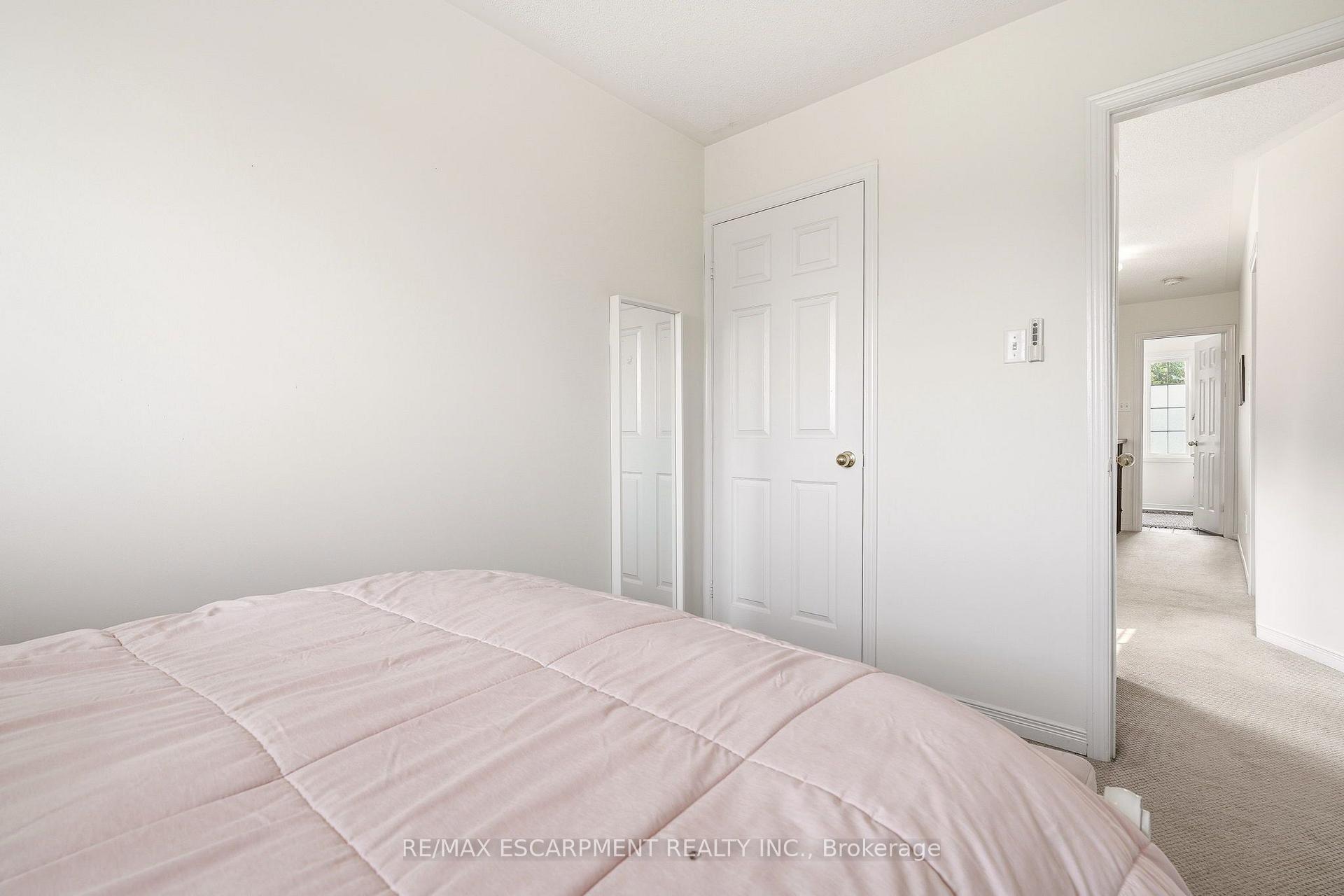 Photo 32 of 5116 Silvercreek Drive, Burlington, Appleby — HOMEH