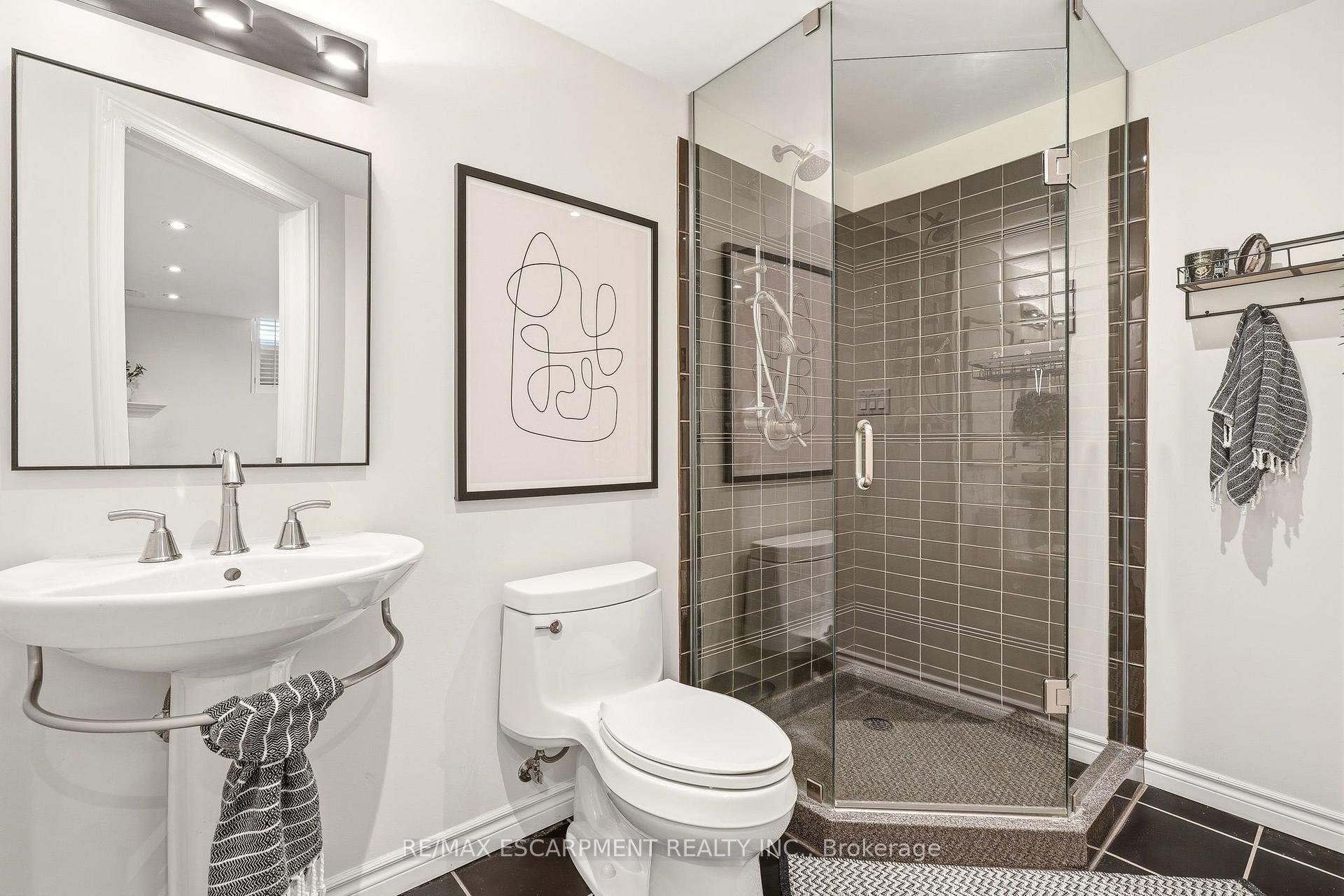 Photo 36 of 5116 Silvercreek Drive, Burlington, Appleby — HOMEH