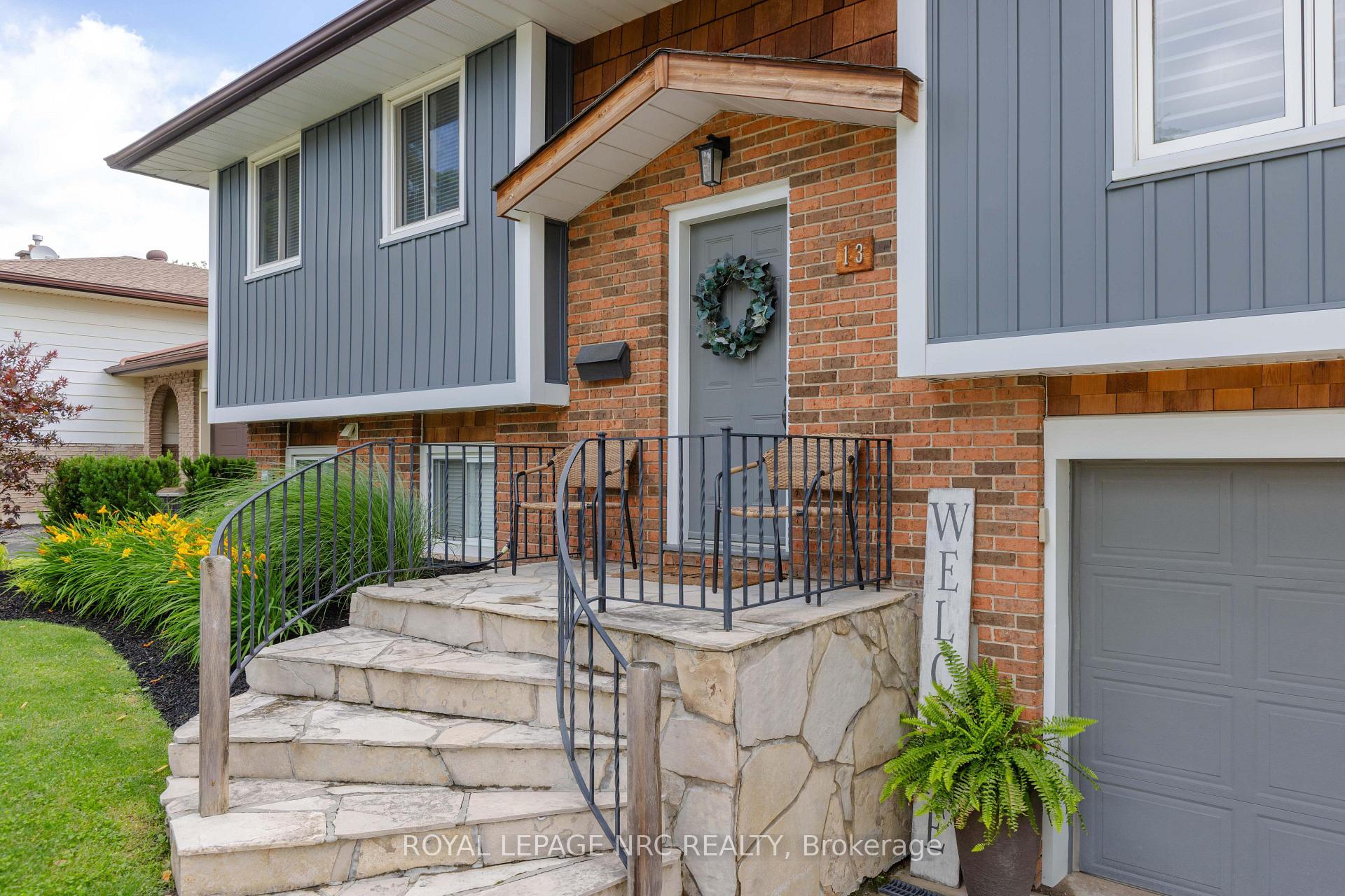 Photo 2 of 13 Orlando Drive, St. Catharines, Lakeport — HOMEH