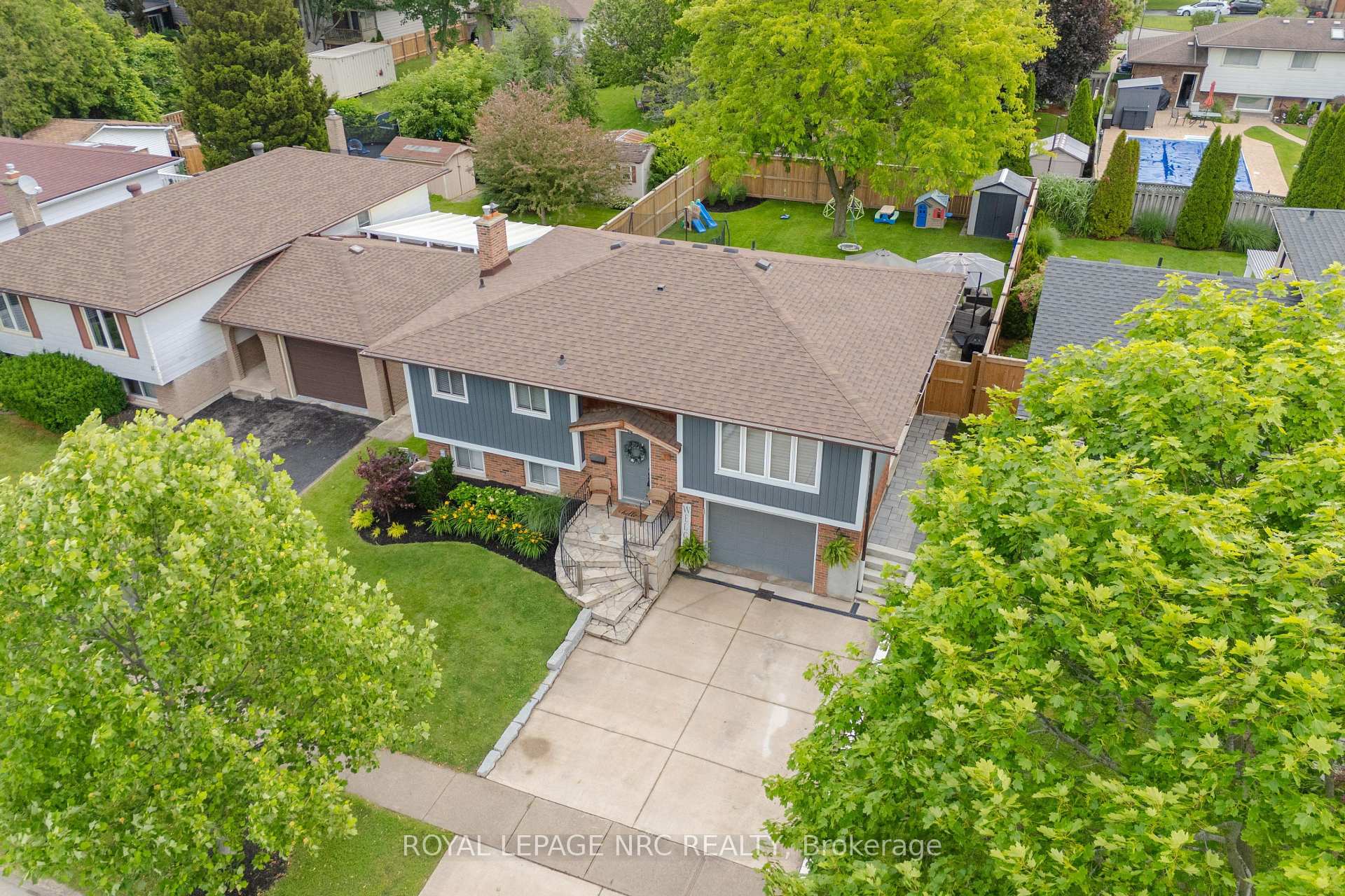 Photo 3 of 13 Orlando Drive, St. Catharines, Lakeport — HOMEH