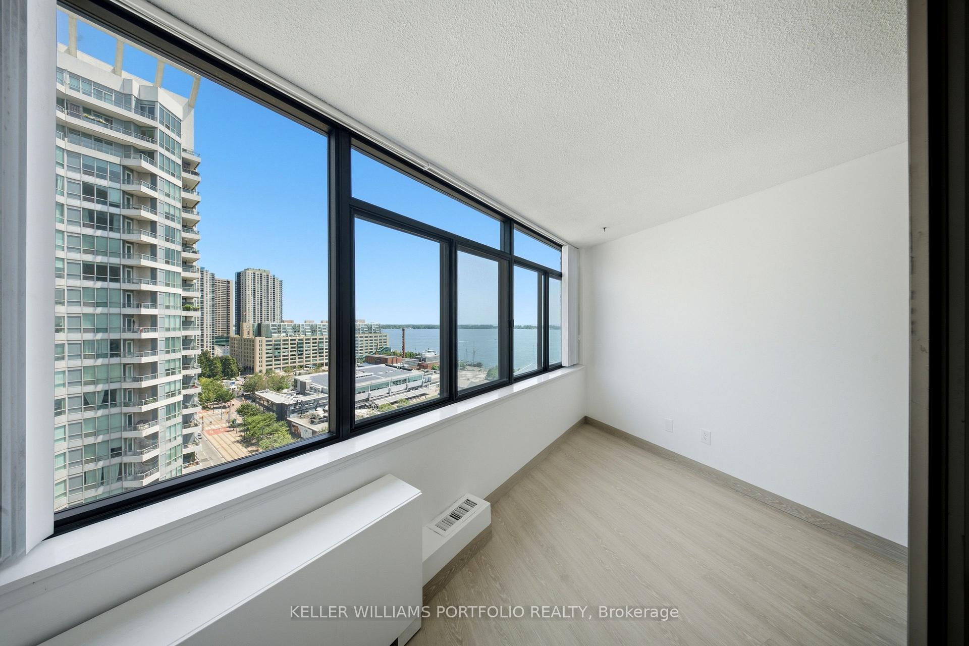 Photo 3 of Unit 1608, 250 Queens Quay W, Toronto, Waterfront Communities — HOMEH