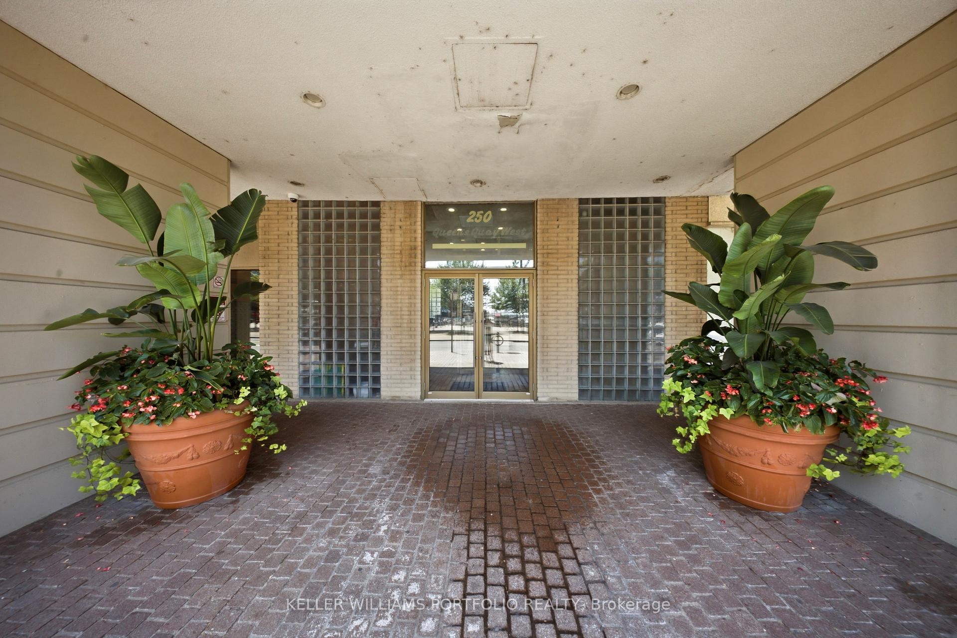 Photo 15 of Unit 1608, 250 Queens Quay W, Toronto, Waterfront Communities — HOMEH