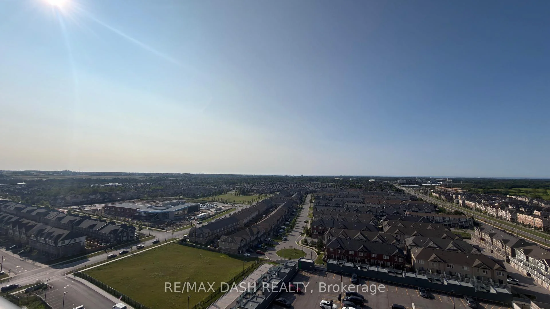 Photo 12 of Unit 1642, 2545 Simcoe Street N, Oshawa, Windfields — HOMEH