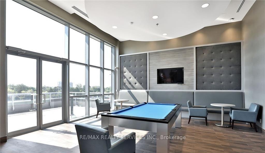 Photo 20 of Unit 507, 2093 Fairview Street, Burlington, Freeman — HOMEH