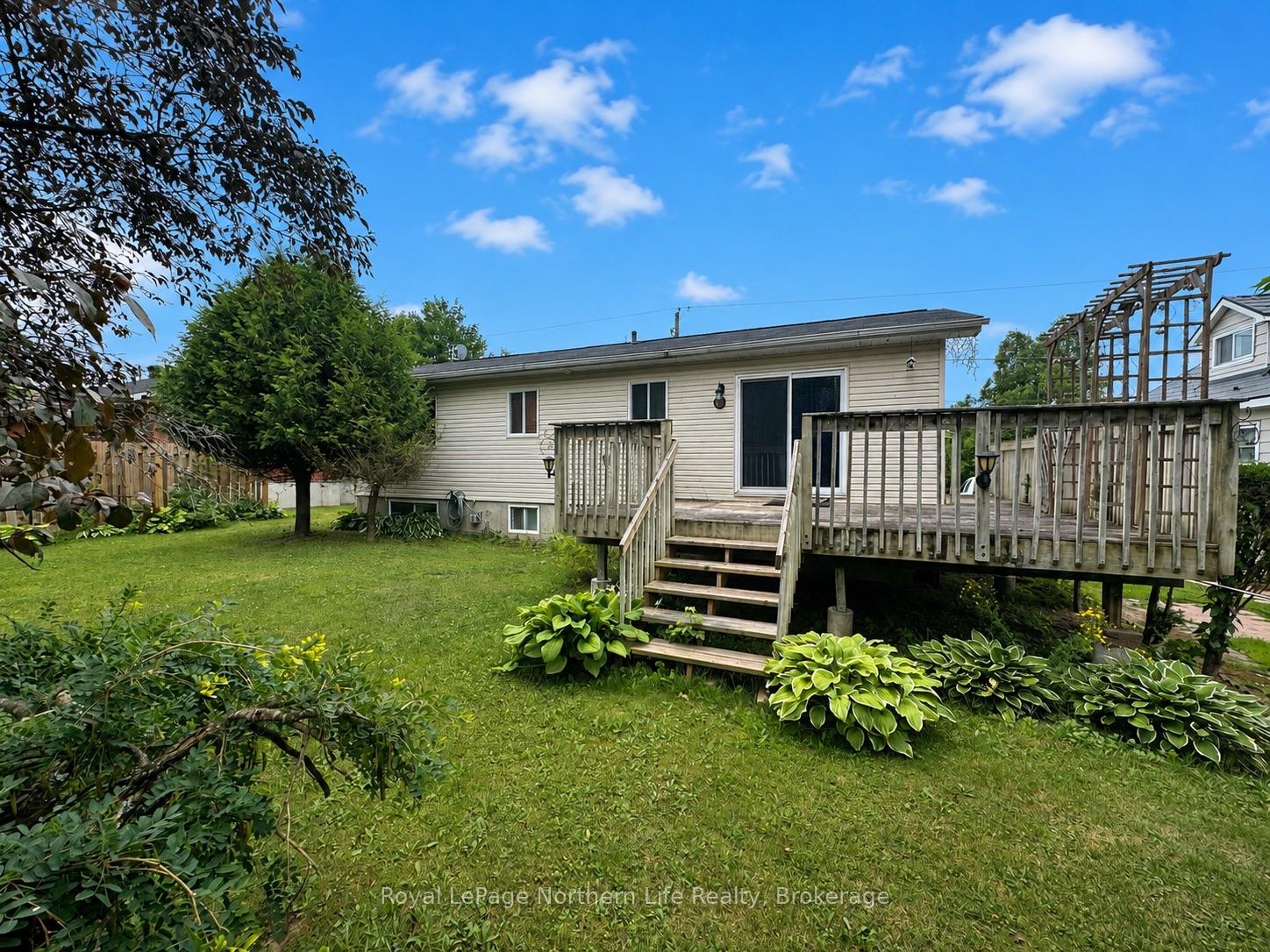 Photo 2 of 38 Big Bend Avenue, Powassan — HOMEH