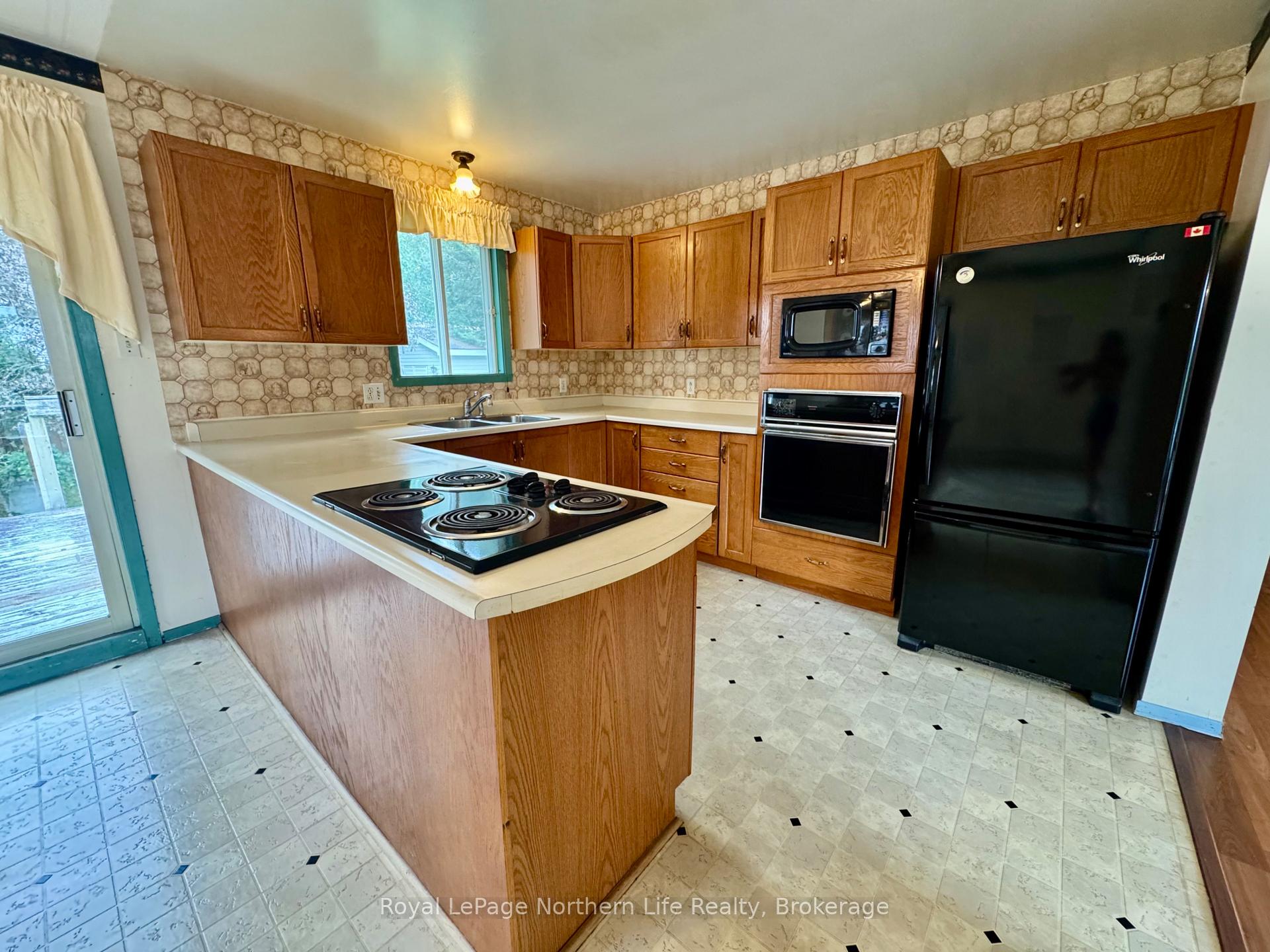 Photo 7 of 38 Big Bend Avenue, Powassan — HOMEH