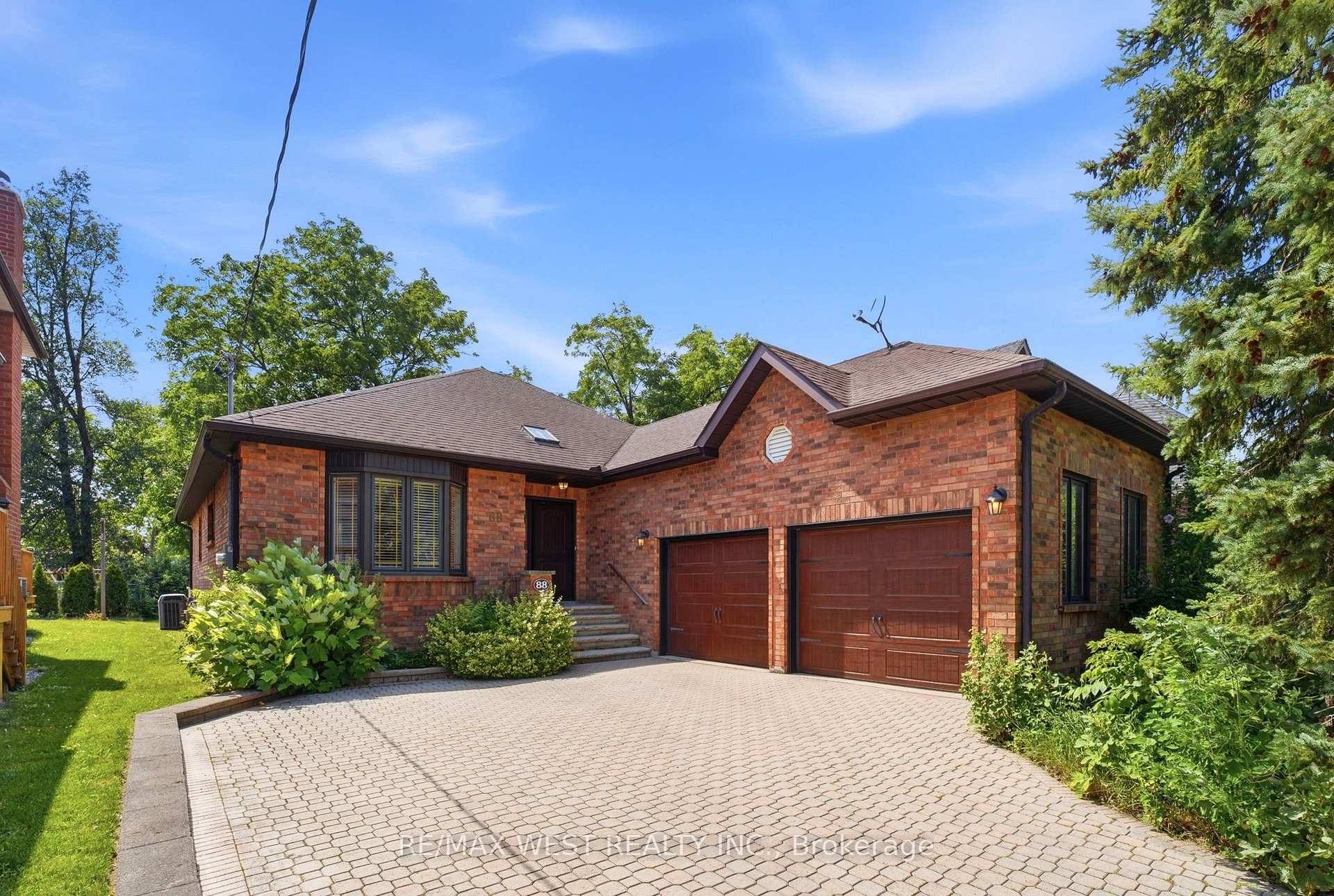 Photo 1 of 88 Riverdale Drive, Etobicoke, Thistletown-Beaumonde Heights — HOMEH