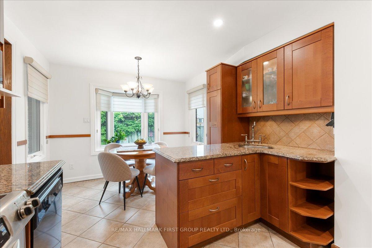 Photo 9 of 1276 Maple Ridge Drive, Pickering, Liverpool — HOMEH