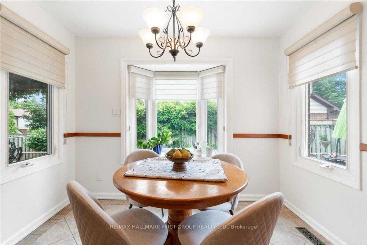 Photo 11 of 1276 Maple Ridge Drive, Pickering, Liverpool — HOMEH