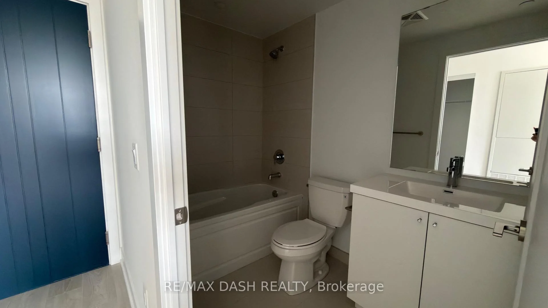 Photo 5 of Unit 356, 2545 Simcoe Street N, Oshawa, Windfields — HOMEH