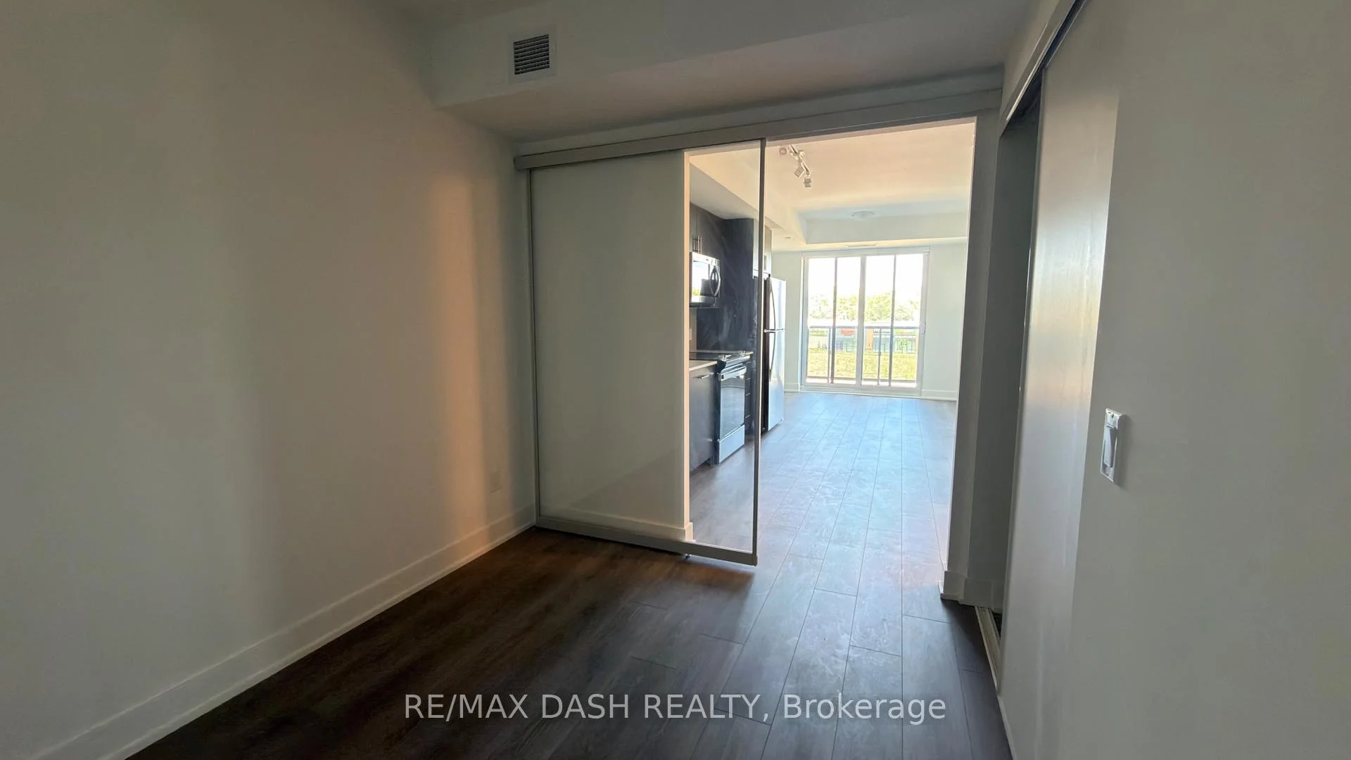 Photo 9 of Unit 435, 2545 Simcoe Street N, Oshawa, Windfields — HOMEH