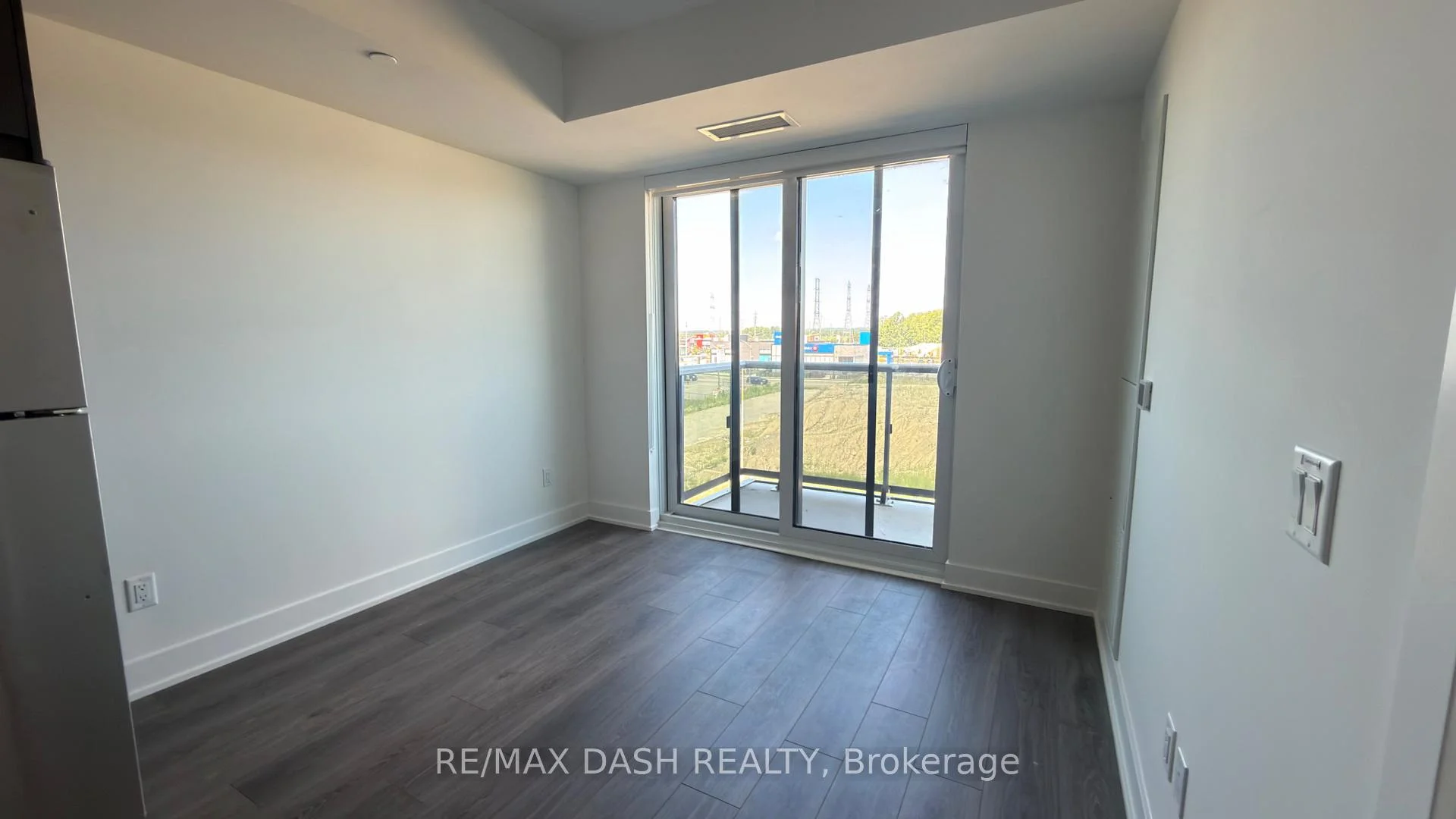 Photo 11 of Unit 435, 2545 Simcoe Street N, Oshawa, Windfields — HOMEH