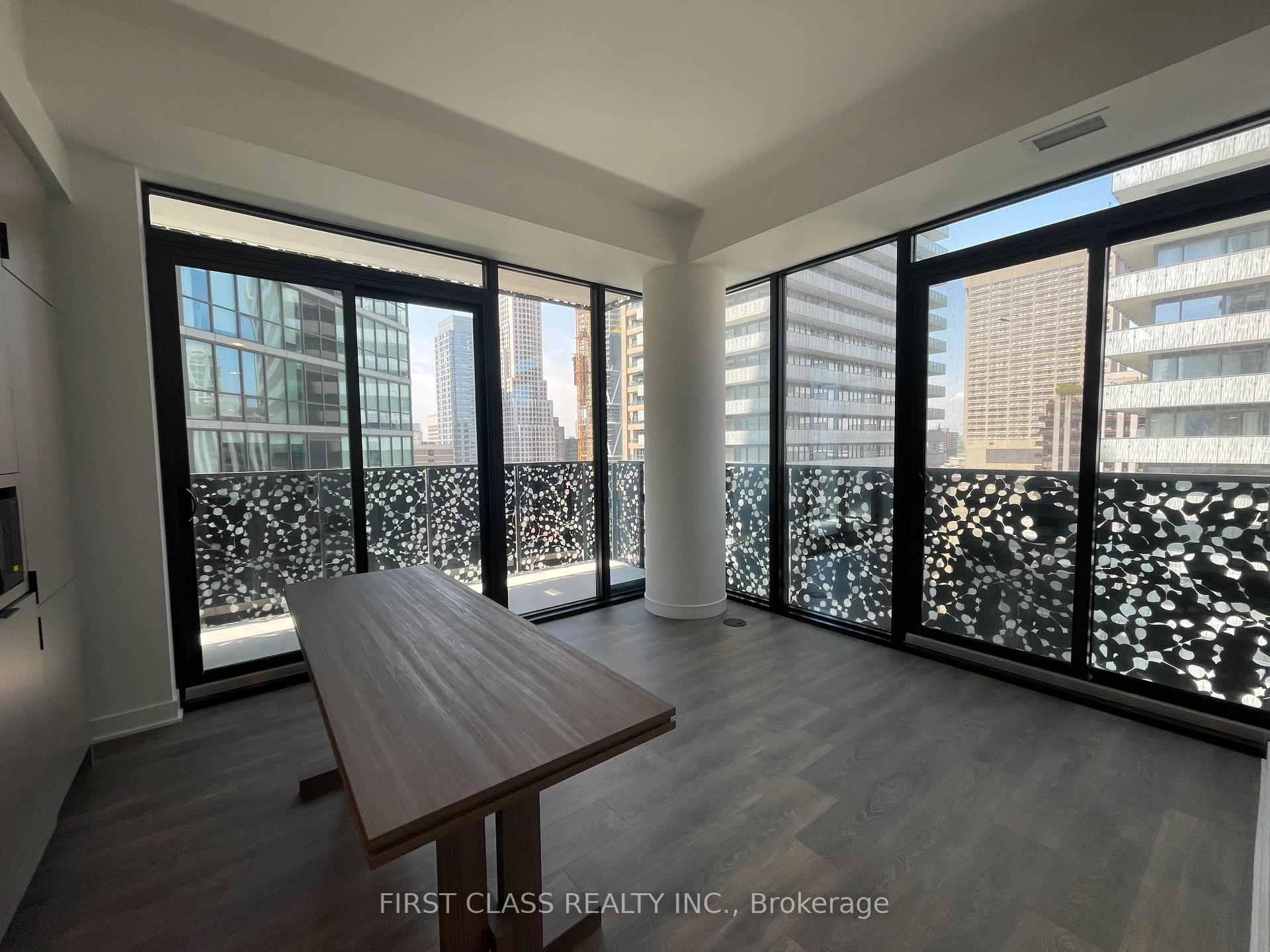 Photo 4 of Unit 1810, 55 Charles Street E, Toronto, Church-Yonge Corridor — HOMEH