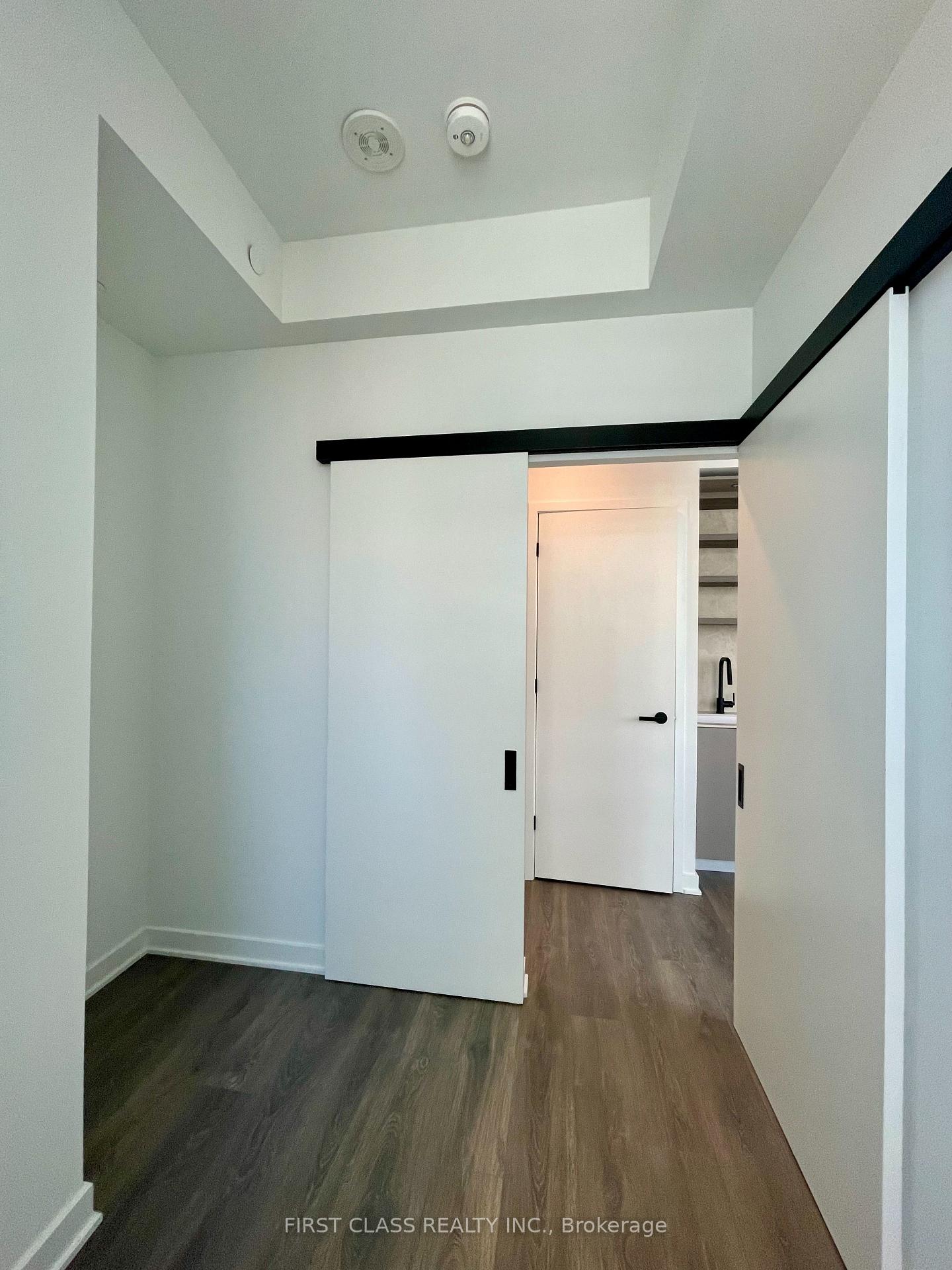 Photo 8 of Unit 1810, 55 Charles Street E, Toronto, Church-Yonge Corridor — HOMEH