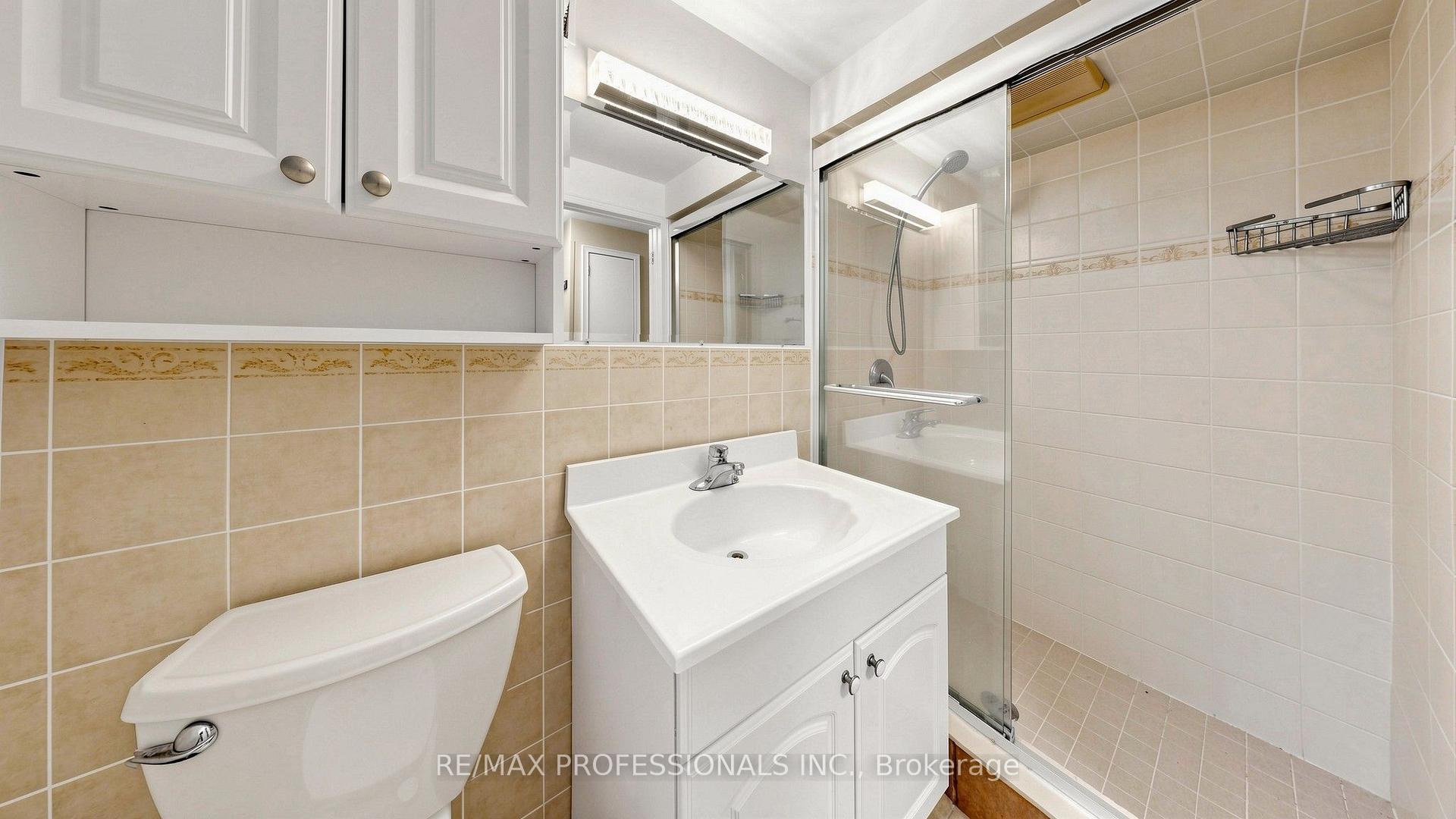 Photo 35 of 32 Sellmar Road, Etobicoke, Willowridge-Martingrove-Richview — HOMEH