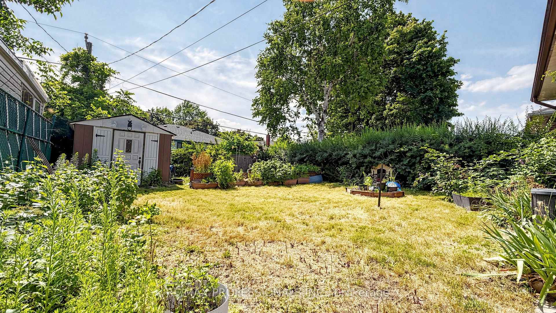 Photo 38 of 32 Sellmar Road, Etobicoke, Willowridge-Martingrove-Richview — HOMEH