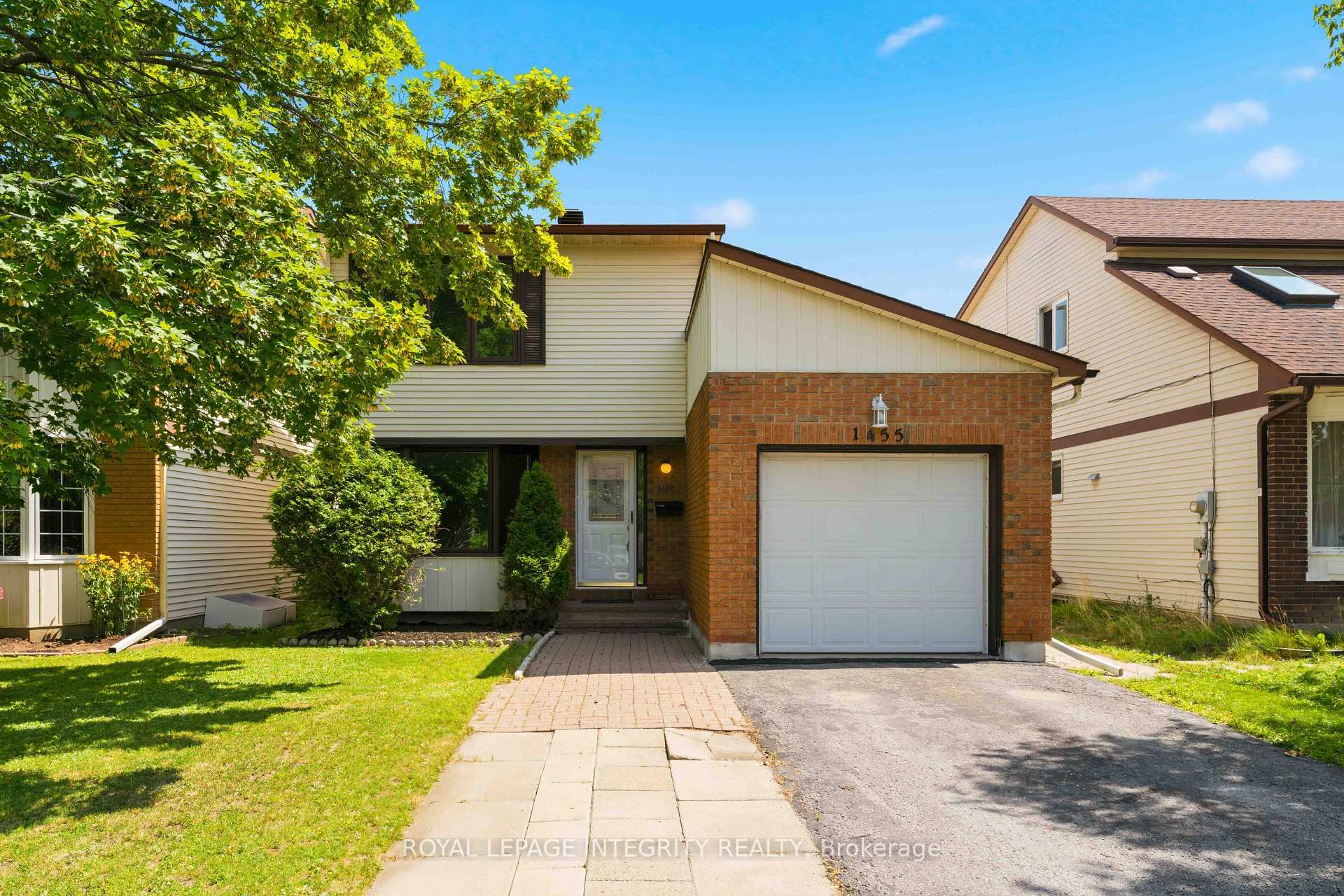 Photo 1 of 1455 Bradshaw Crescent, Ottawa, Pineview — HOMEH