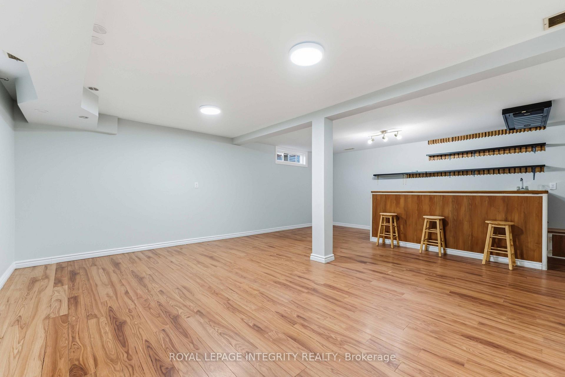 Photo 16 of 1455 Bradshaw Crescent, Ottawa, Pineview — HOMEH