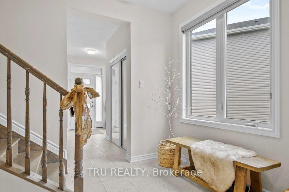 Photo 15 of 731 Brittanic Road, Ottawa, Kanata - Emerald Meadows/Trailwest — HOMEH