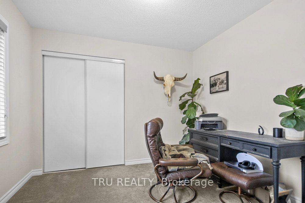 Photo 23 of 731 Brittanic Road, Ottawa, Kanata - Emerald Meadows/Trailwest — HOMEH