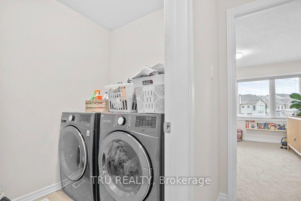 Photo 26 of 731 Brittanic Road, Ottawa, Kanata - Emerald Meadows/Trailwest — HOMEH