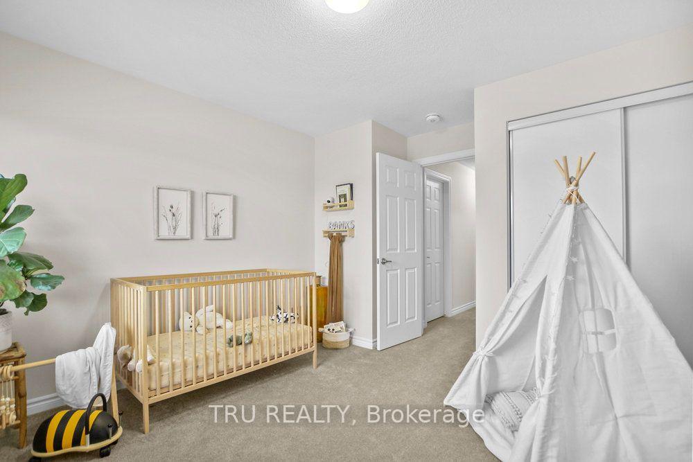 Photo 28 of 731 Brittanic Road, Ottawa, Kanata - Emerald Meadows/Trailwest — HOMEH