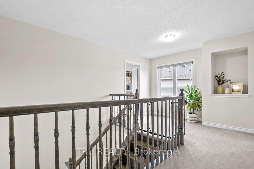 Photo 29 of 731 Brittanic Road, Ottawa, Kanata - Emerald Meadows/Trailwest — HOMEH