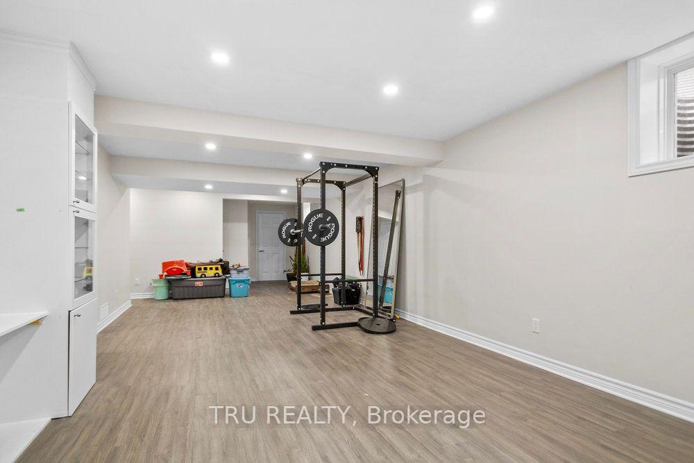 Photo 31 of 731 Brittanic Road, Ottawa, Kanata - Emerald Meadows/Trailwest — HOMEH