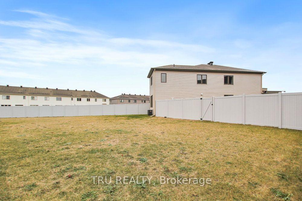 Photo 35 of 731 Brittanic Road, Ottawa, Kanata - Emerald Meadows/Trailwest — HOMEH