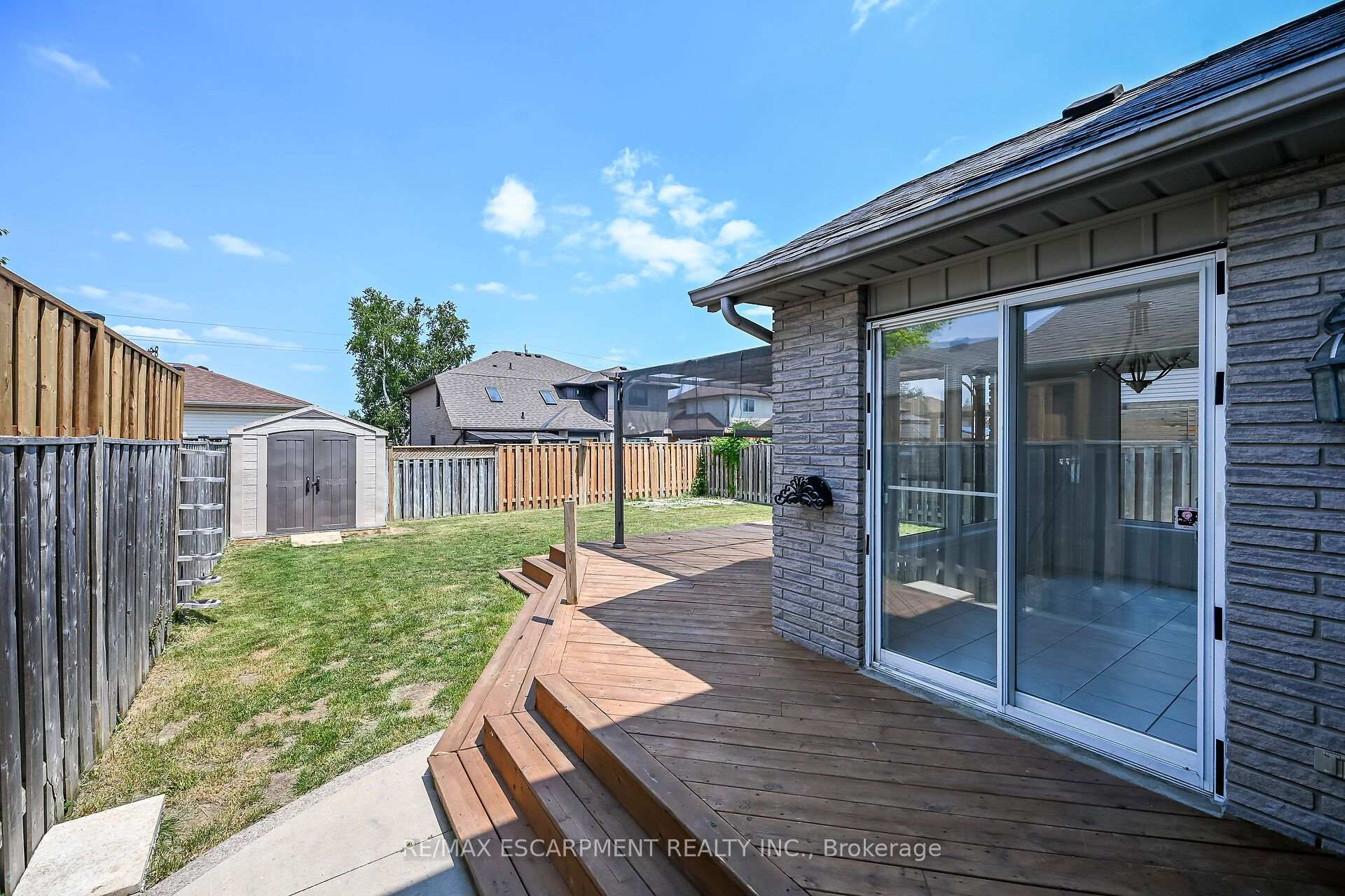 Photo 39 of 21 Springgarden Crescent, Hamilton, Stoney Creek Mountain — HOMEH