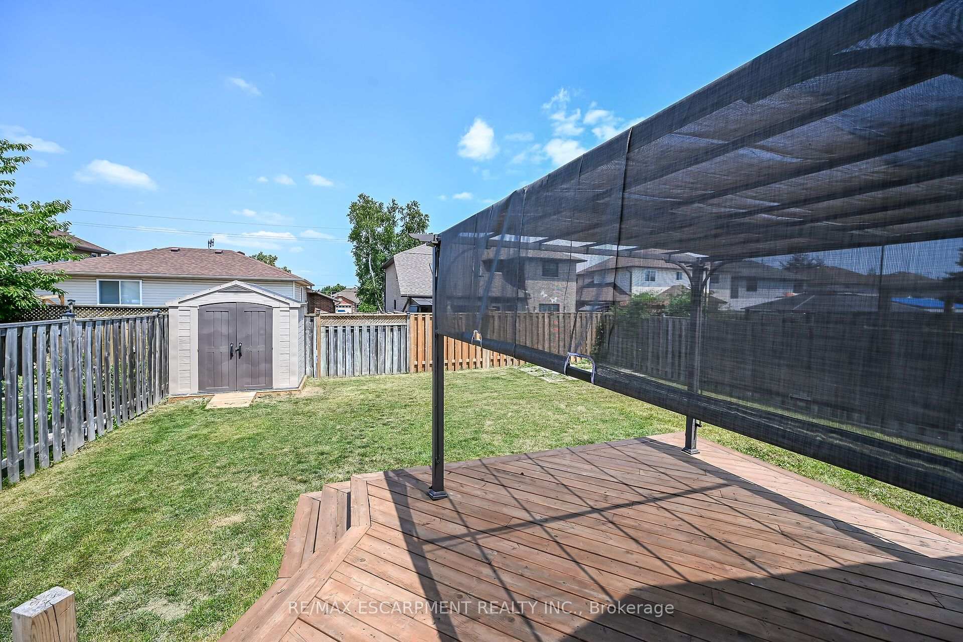 Photo 40 of 21 Springgarden Crescent, Hamilton, Stoney Creek Mountain — HOMEH