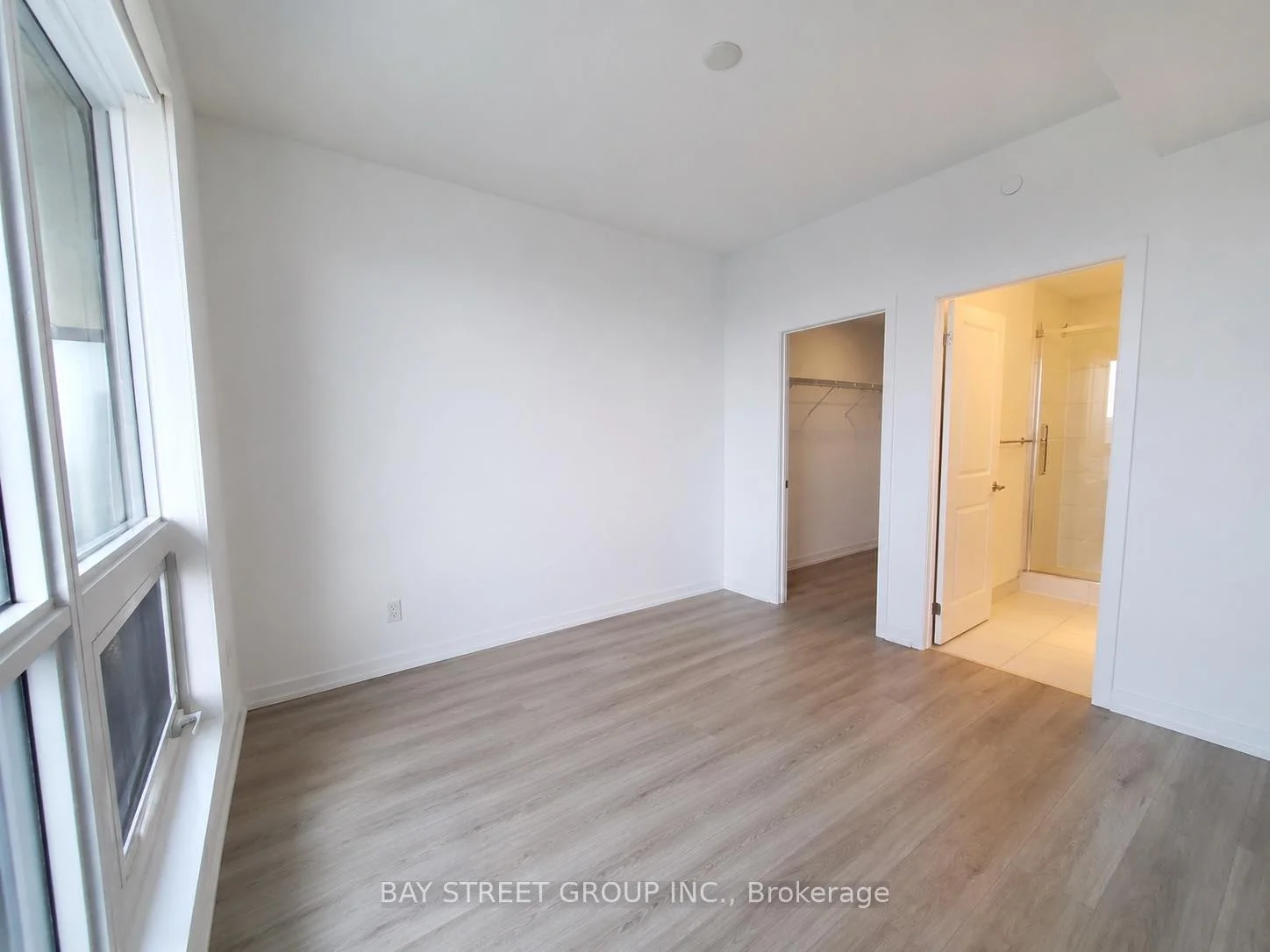 Photo 10 of Unit 4503, 395 Bloor Street E, Toronto, North St. James Town — HOMEH