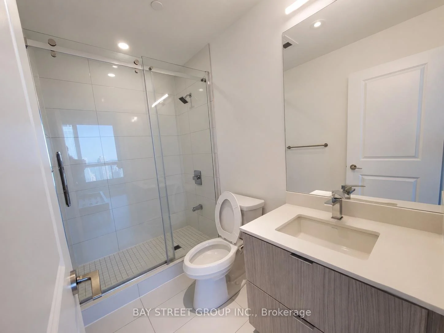 Photo 14 of Unit 4503, 395 Bloor Street E, Toronto, North St. James Town — HOMEH