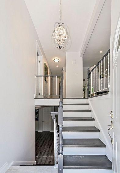 Photo 5 of 146 Coach Hill Drive, Kitchener, Country Hills East — HOMEH