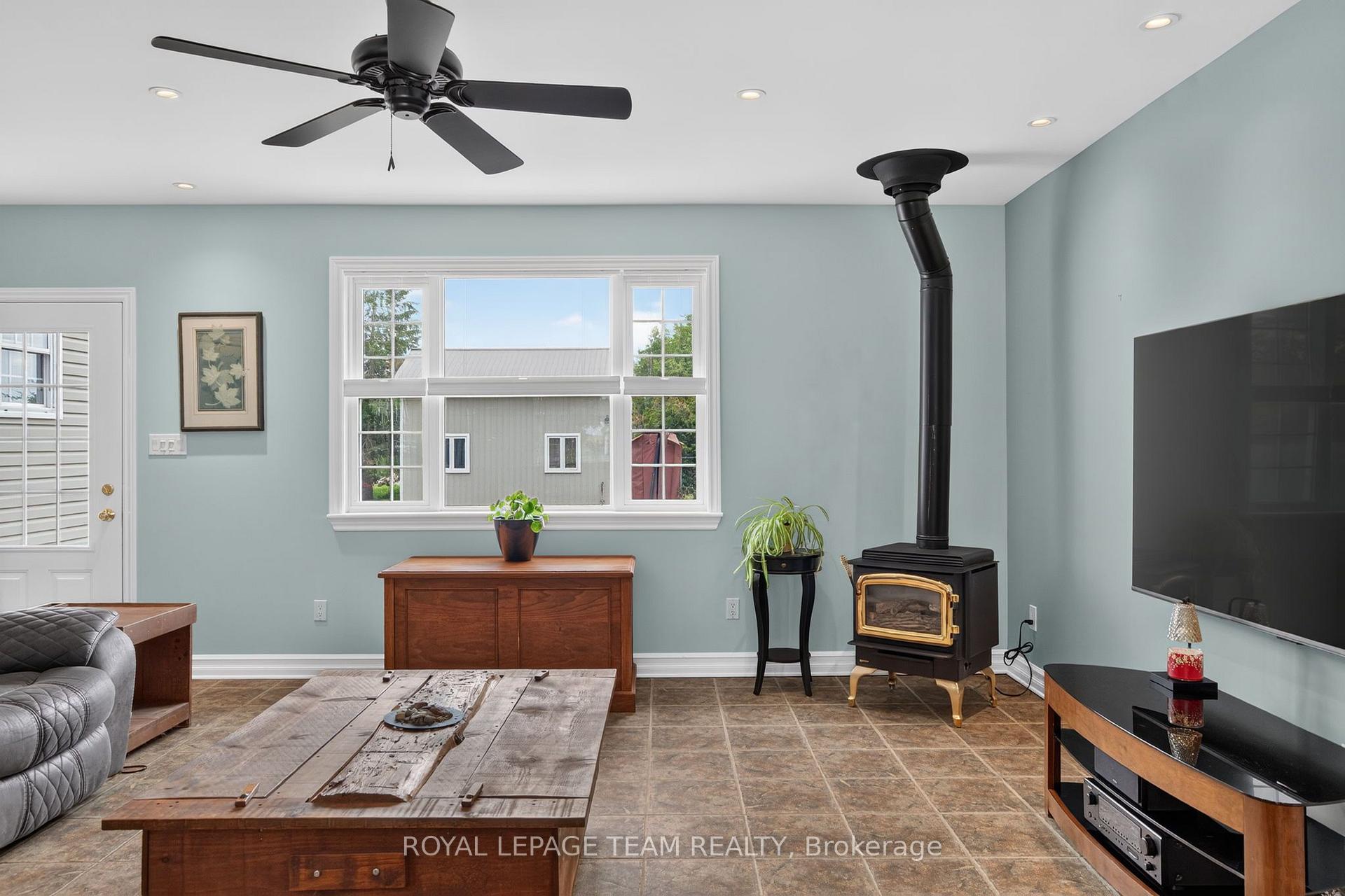 Photo 8 of 7780 Bleeks Road, Ottawa, Munster — HOMEH