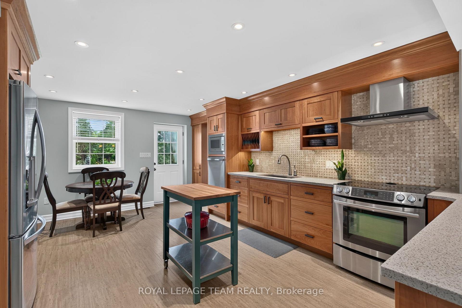Photo 14 of 7780 Bleeks Road, Ottawa, Munster — HOMEH