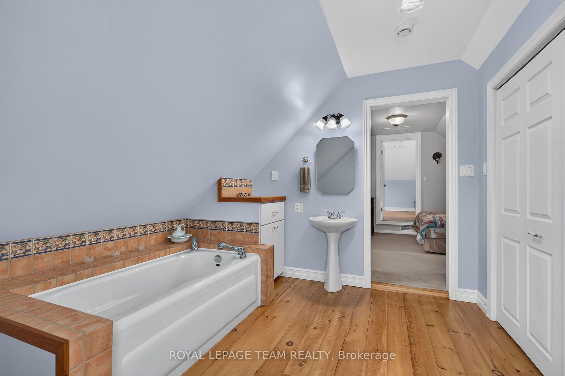 Photo 35 of 7780 Bleeks Road, Ottawa, Munster — HOMEH