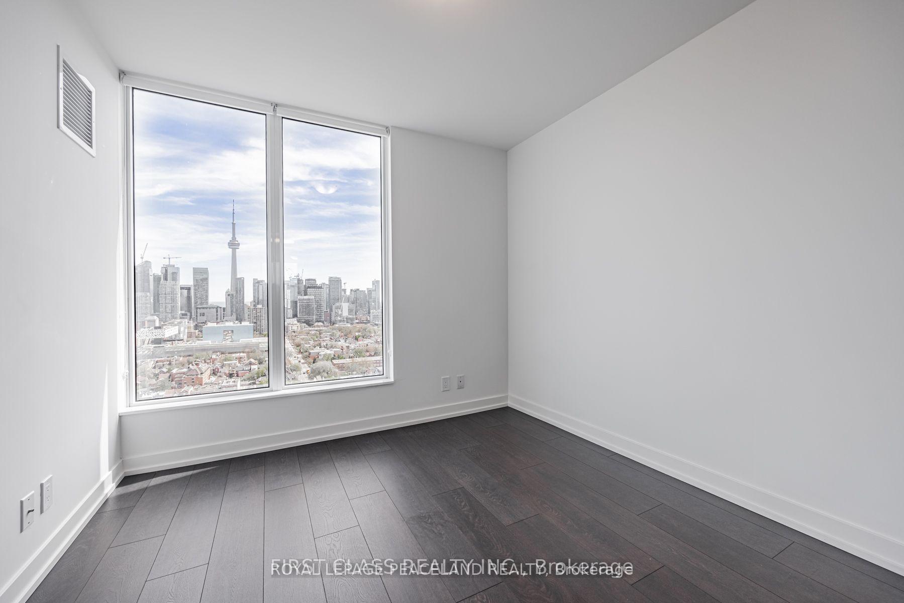 Photo 5 of Unit 1608, 203 College Street, Toronto, Kensington-Chinatown — HOMEH