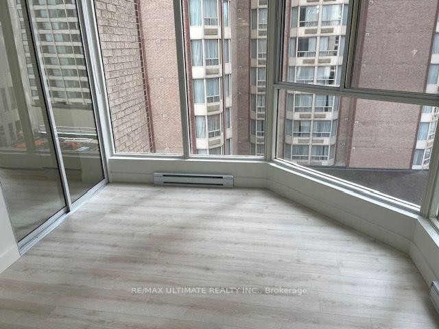 Photo 5 of Unit 702, 55 Centre Avenue, Toronto, Bay Street Corridor — HOMEH