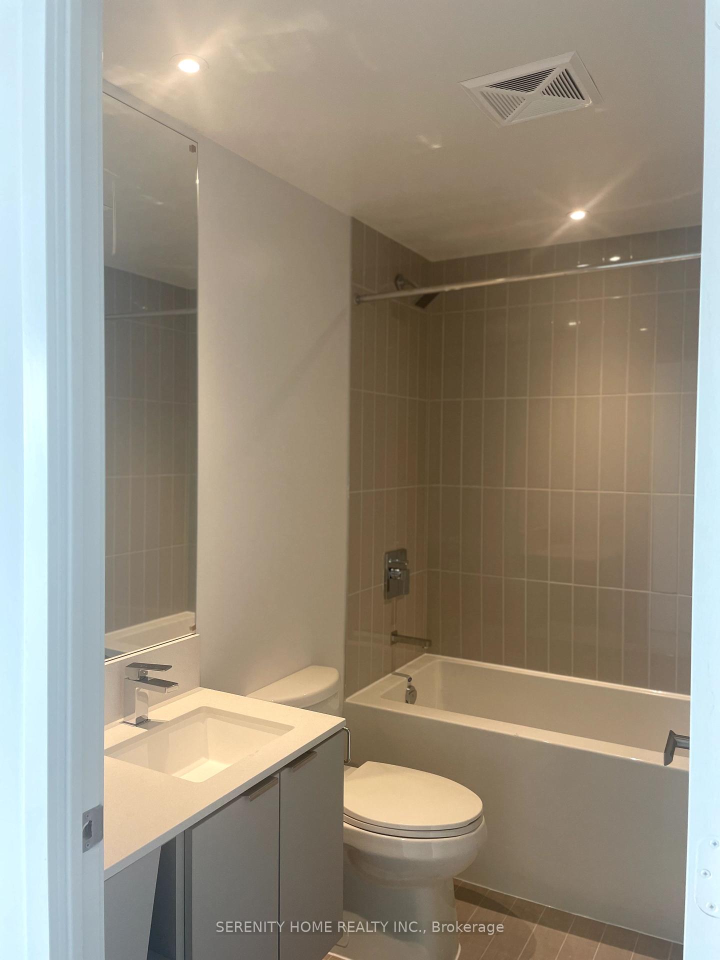 Photo 4 of Unit 4509, 3883 quartz Road, Mississauga, City Centre — HOMEH