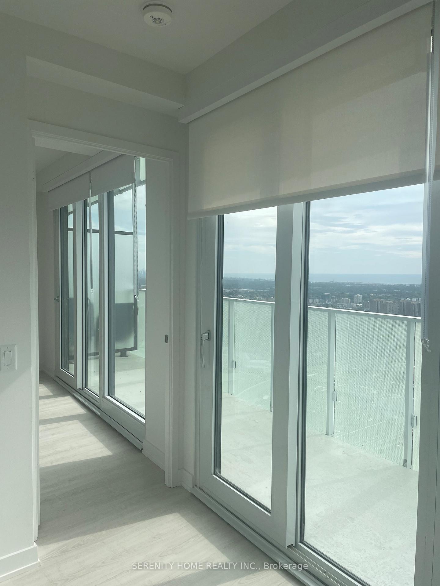 Photo 5 of Unit 4509, 3883 quartz Road, Mississauga, City Centre — HOMEH