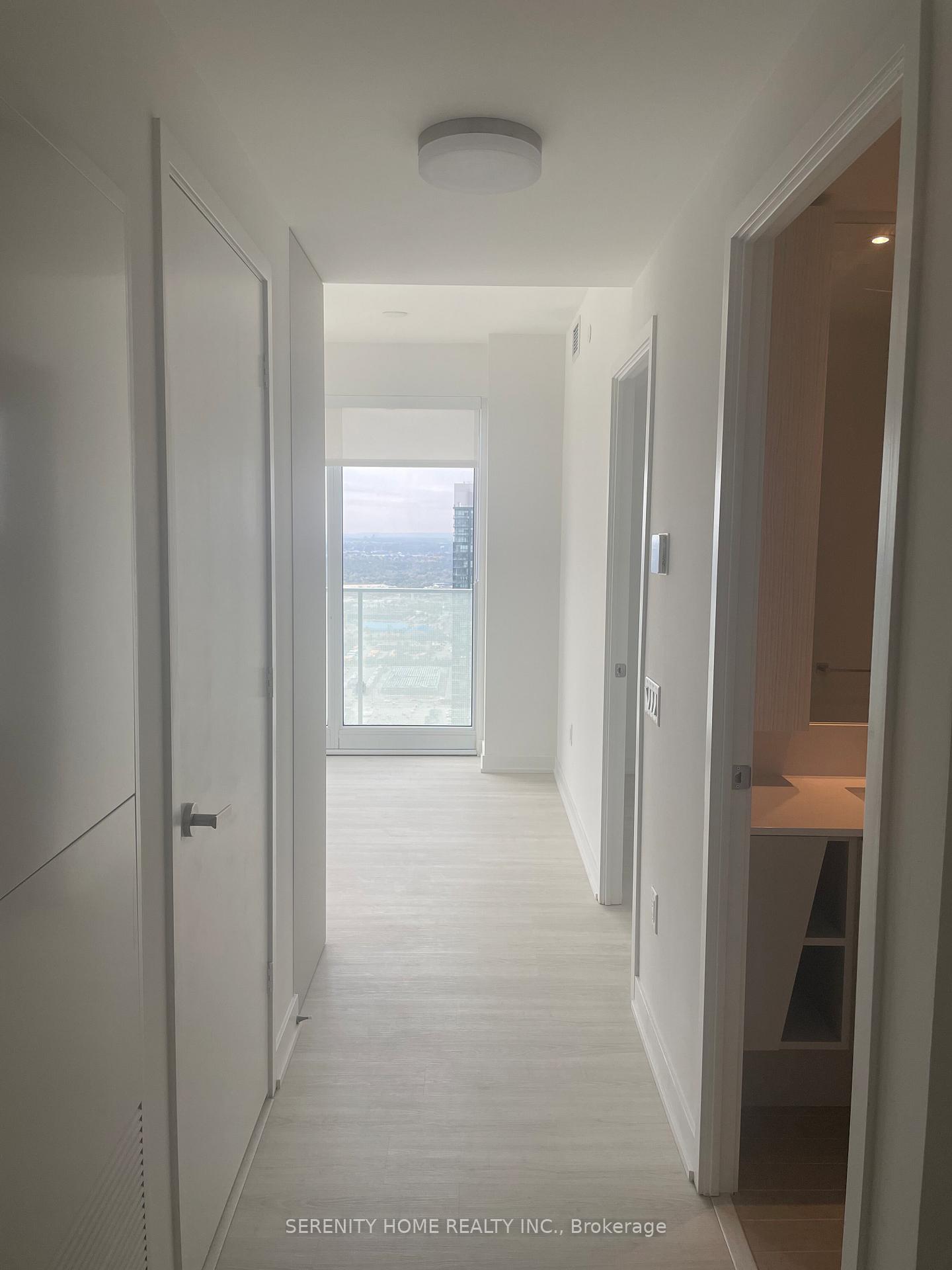 Photo 6 of Unit 4509, 3883 quartz Road, Mississauga, City Centre — HOMEH