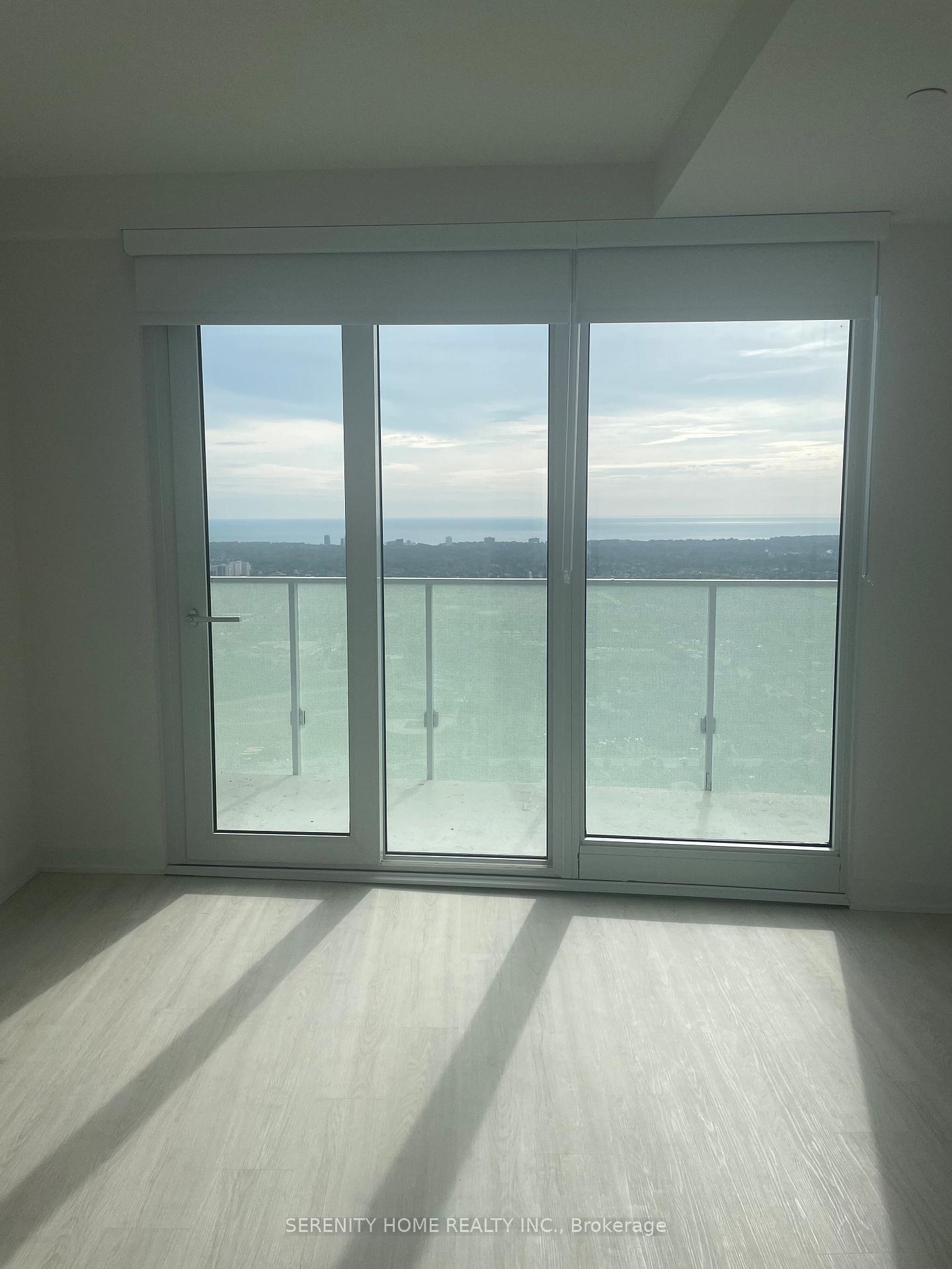 Photo 8 of Unit 4509, 3883 quartz Road, Mississauga, City Centre — HOMEH