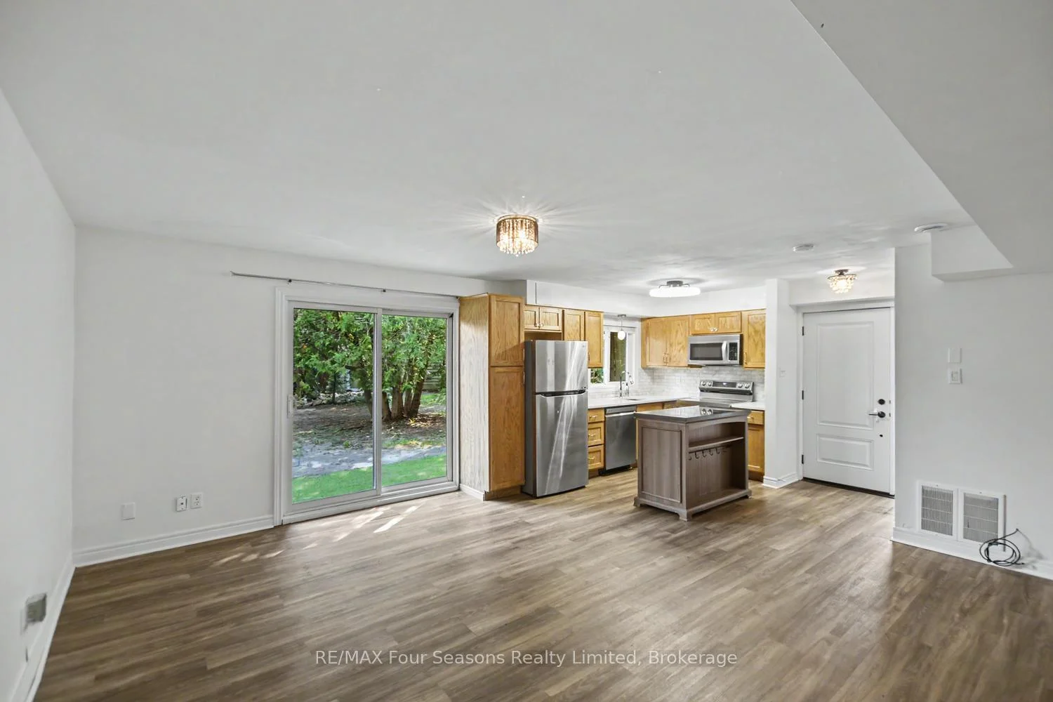 Photo 4 of Unit 314, 5 Dawson Drive, Collingwood — HOMEH