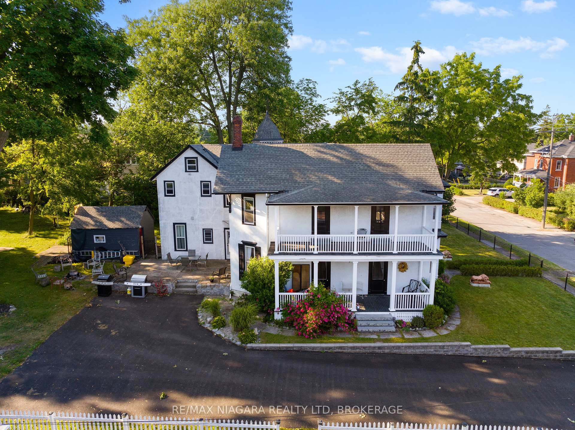 Photo 3 of 14 Catharine Street, Port Colborne, Sugarloaf — HOMEH