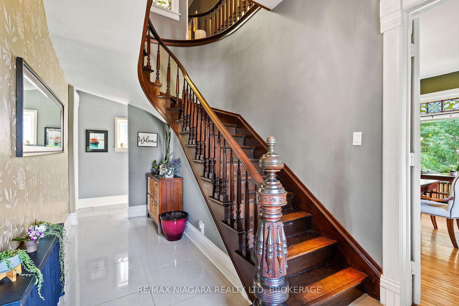 Photo 8 of 14 Catharine Street, Port Colborne, Sugarloaf — HOMEH