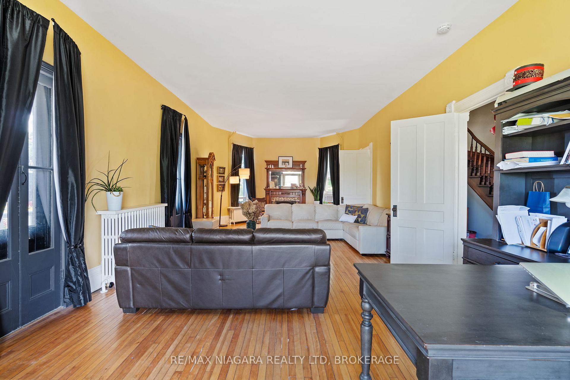 Photo 18 of 14 Catharine Street, Port Colborne, Sugarloaf — HOMEH